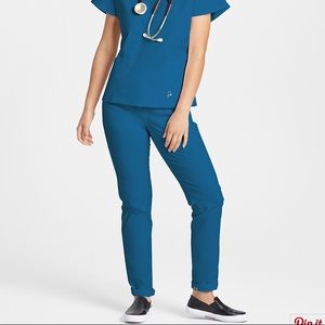 Jaanuu Scrub bottoms